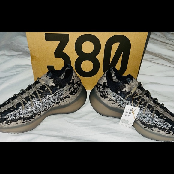 Yeezy 380 Stone Salts (M 12) - Picture 4 of 8